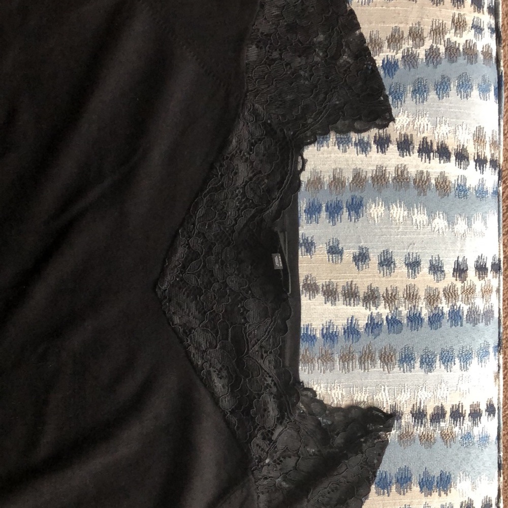 LB sweater - Picture 5 of 5